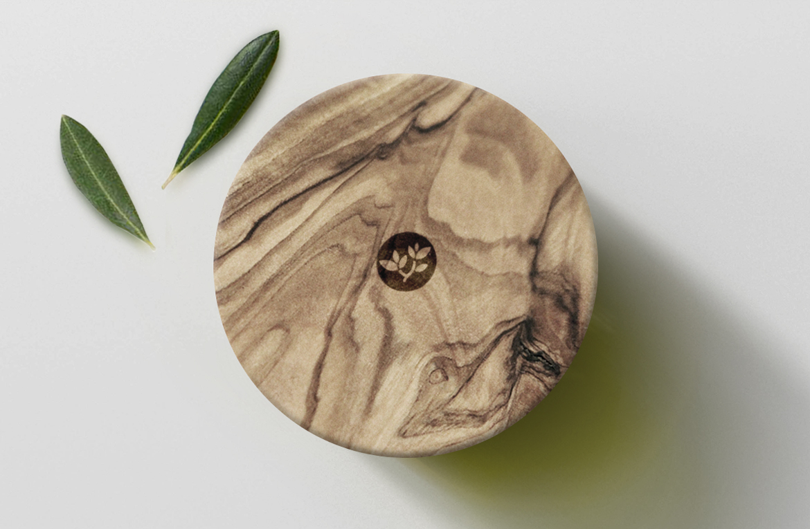Pure olive oil lid detail