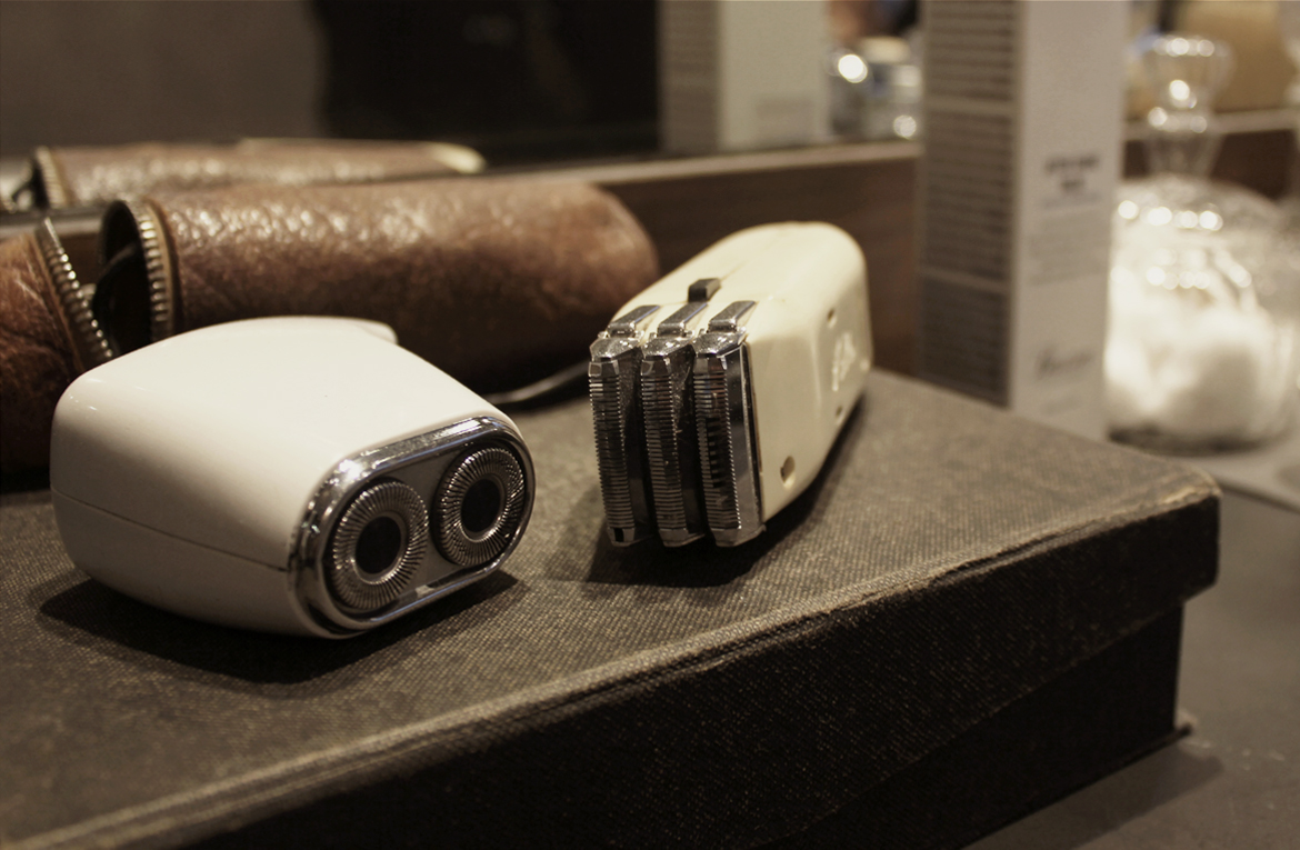 Aki Pierro barbershop details